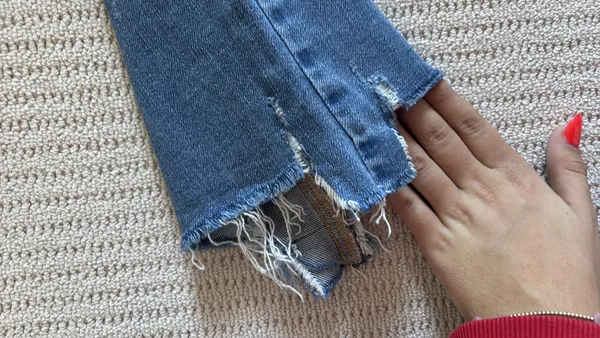 Good American Jeans - Image 2