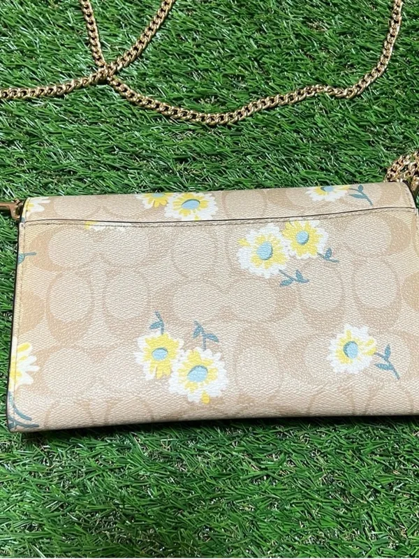Coach Gemma bag in Signature Canvas with a Daisy print crossbody - Image 2