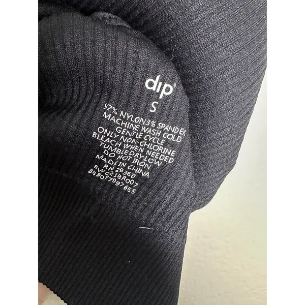 NEW Dip Sports Bra Womens Small Athletic Gym Yoga Black Ribbed Seamless Stretch - Image 4