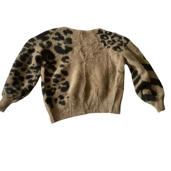 She + Sky Oversized Animal Print Sweater - Image 7