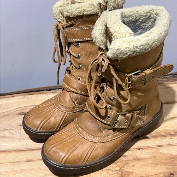 Sperry Saltwater‎ Leather Duck Boot Faux Fur Cuff Size 7 A38 - Image 3