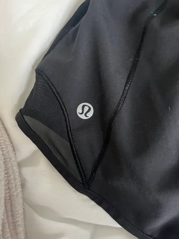 Lululemon Hotty Hot Shorts 4” - Image 3