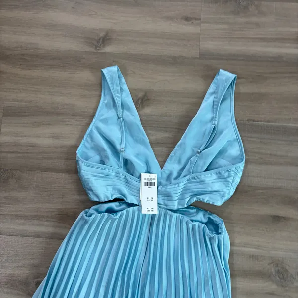 NWT Abercrombie & Fitch Giselle Pleated Cutout Maxi Dress Light Blue Women Small - Image 7