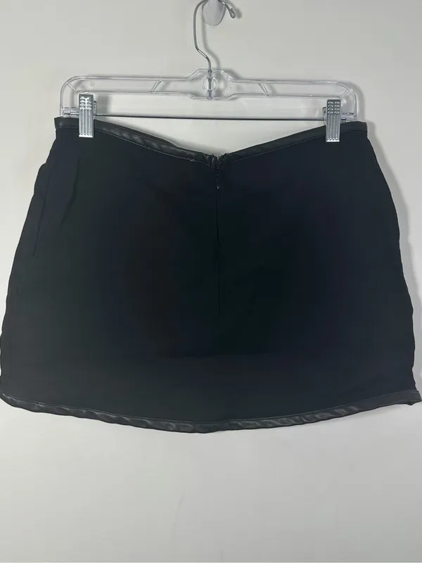 WeWoreWhat Black Mini Skirt Size 2 Faux Leather Trim - Image 3