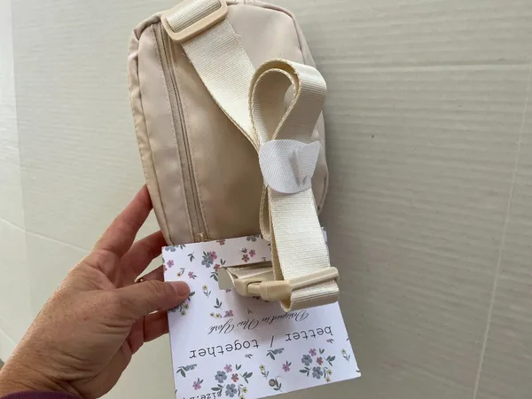Sz Small Beige Adjustable Belt Crossbody Travel‎ Bag Zipper Pockets - Image 5