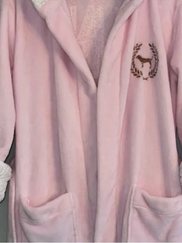 Victoria’s Secret Pink Gold Sequins logo Sherpa Bathrobe - Image 10