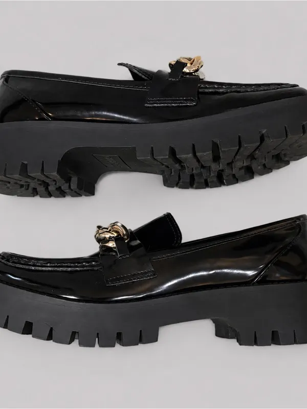 GUESS Hillford Chunky Women Loafer Black Patent Gold Chain Platform Lug Sole 9.5 - Image 7