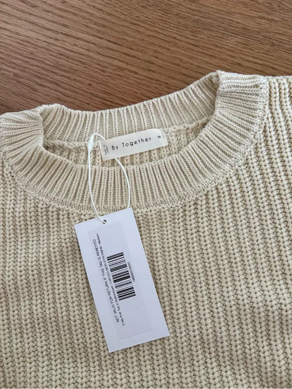 Cream Ribbed Crewneck Sweater & Knit Shorts Set - Image 4