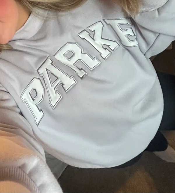 PARKE Mockneck Sweatshirt Valentine’s  - Image 2