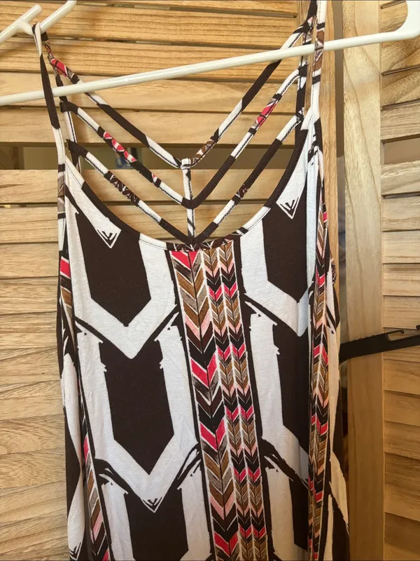 Apt. 9 Strappy Maxi Dress in Brown, White & Pink Chevron Print Small - Image 3