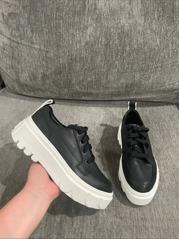 Sorel Caribou X Women's Waterproof Leather Platform Sneaker Shoes Size 8 - Image 6