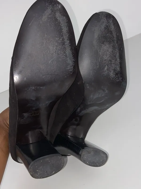 Apostrophe Black Suede Block Heel Pump with Toe Accent - Image 4