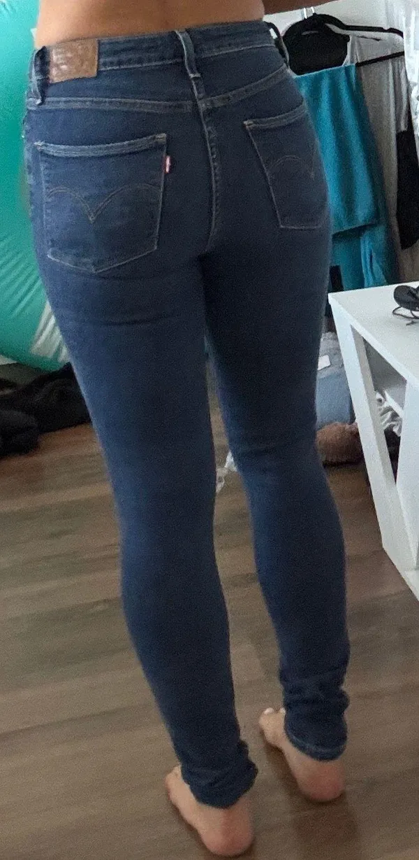 Levi’s Skinny Jeans - Image 2
