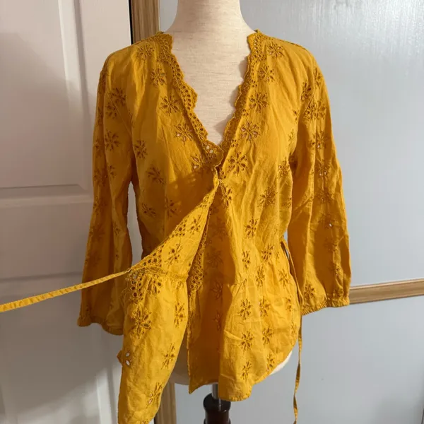 Madewell Mustard Yellow Eyelet Faux Wrap Shirt Size Small - Image 6