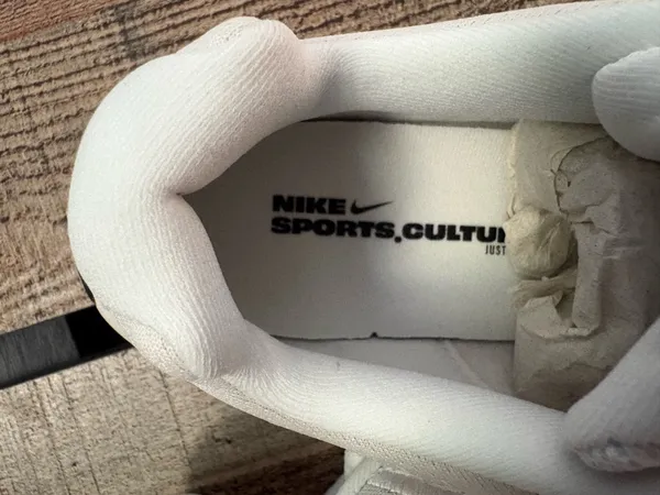 Women’s Nike uplift all white-ish creamish - Image 3