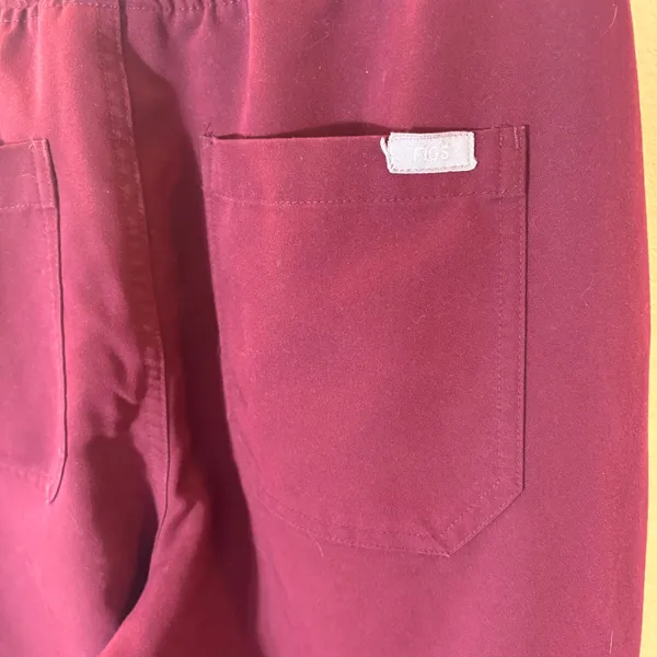 FIGS Technical‎ Collection High Waisted Yola Skinny Scrub Pants in Burgundy S - Image 5