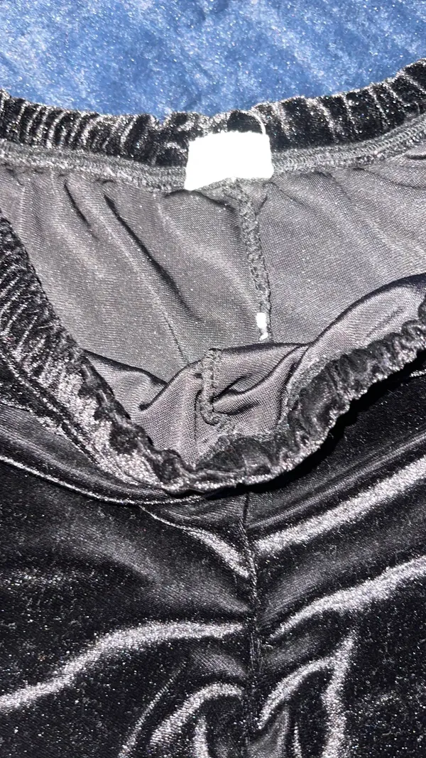 Velvet Shorts - Image 3