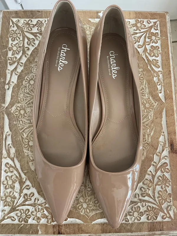 Charles by Charles David Toe Kitten Heel Pumps. - Image 5