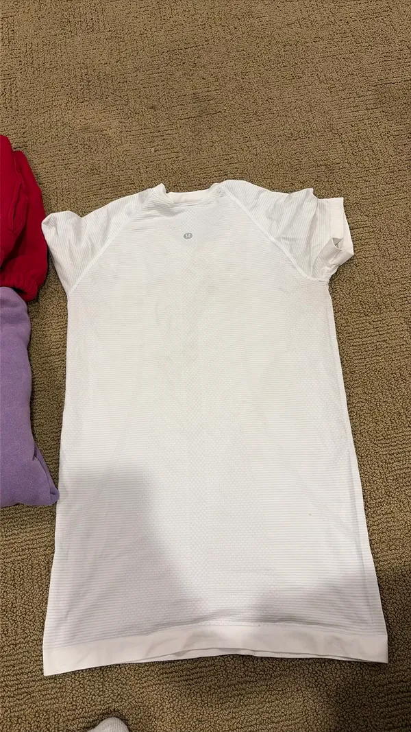 Lululemon Swiftly Short Sleeve - Image 3