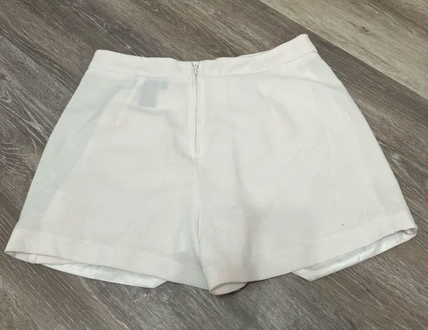 I.N. San Francisco Skort is a junior size 7. - Image 9
