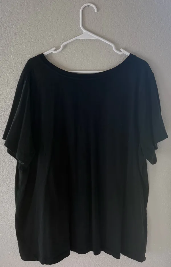 Ava & Viv Women’s V-Neck T-Shirt - Black Size 1X - Image 2