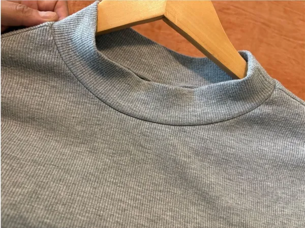 We The Free Free People Heather Gray Mock Neck Short-Sleeve Top w/Statement Side Buttons EUC - Image 3