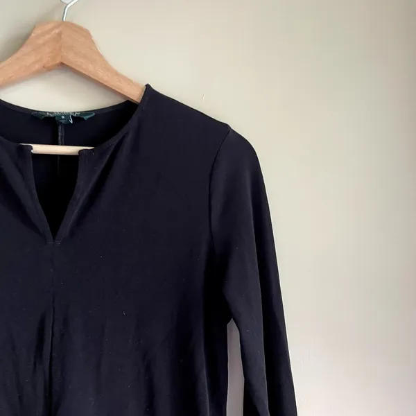 Lauren‎ Ralph Lauren black long sleeved v-neck blouse women's size S soft drape - Image 2