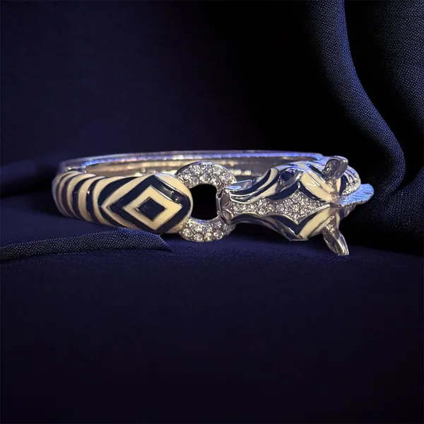 Vintage silver tone enamel zebra clamper bangle bracelet - Image 2