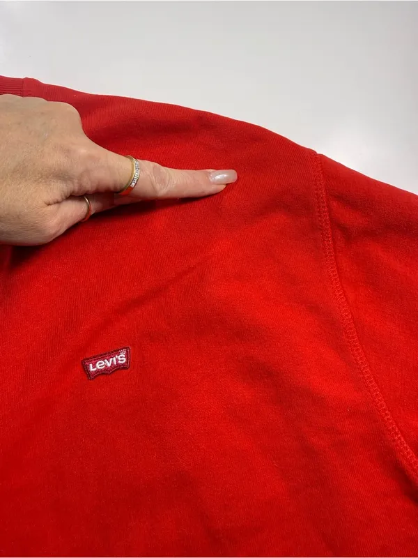 Levi's Red Crewneck Sweatshirt - Image 11