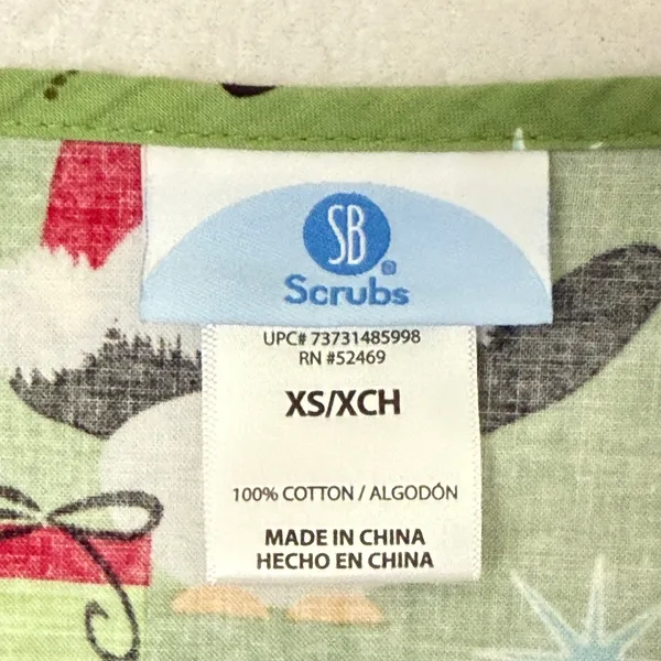 SB Scrub Christmas Penguins Scrub Top‎ Size XS Holiday Festive Work Style - Image 5