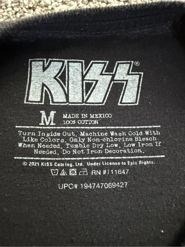 KISS World Tour ’77 Graphic Band Tee Black Medium Vintage Style Cotton Shirt - Image 4