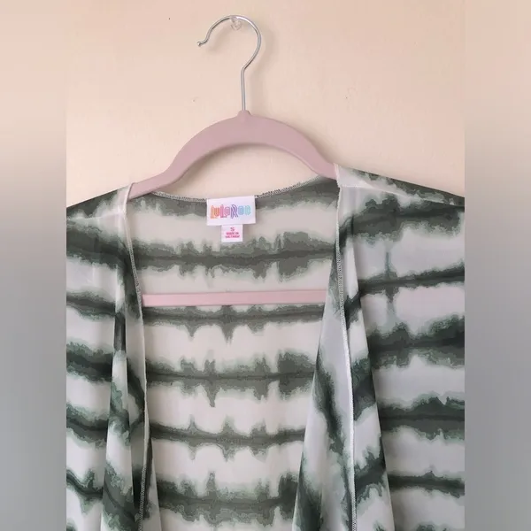 Lularoe Shirley women’s Kimono White With Green Tie Dye Sheer Chiffon Size S - Image 8