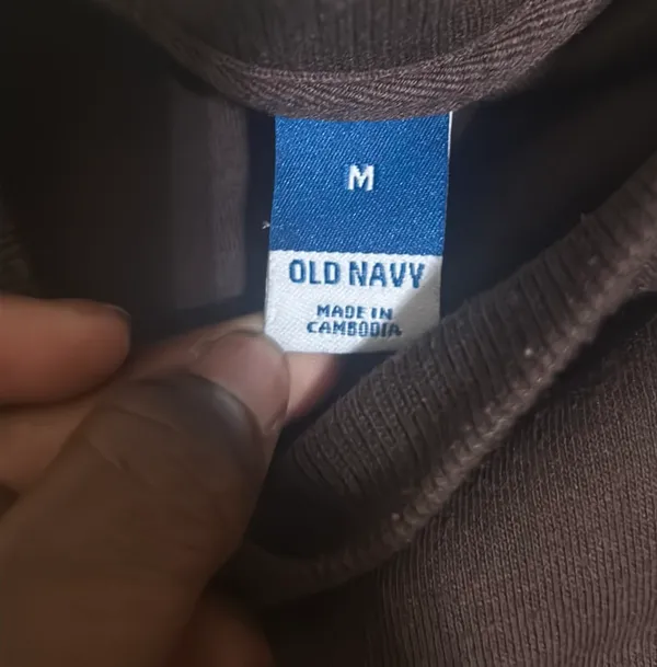 Old Navy Sweatshirt - Image 2