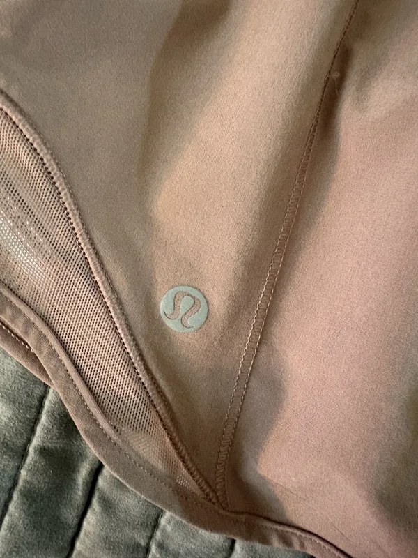 Lululemon 2.5" High-Rise Hotty Hot - Image 4