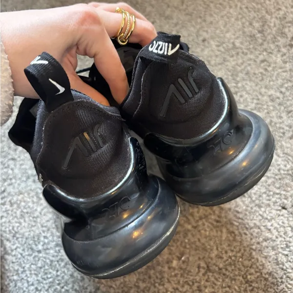 Nike Air Max 270 Shoes - Image 8