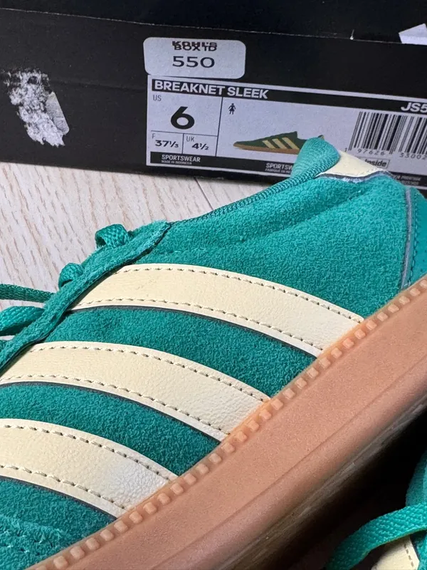Adidas Women's Green Breaknet Sleek Low Profile Sneakers Sz 6 New in Box - Image 4