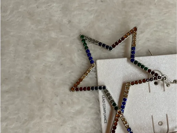 Pomina Rainbow Star Hoop Earrings - Multicolor - Image 2