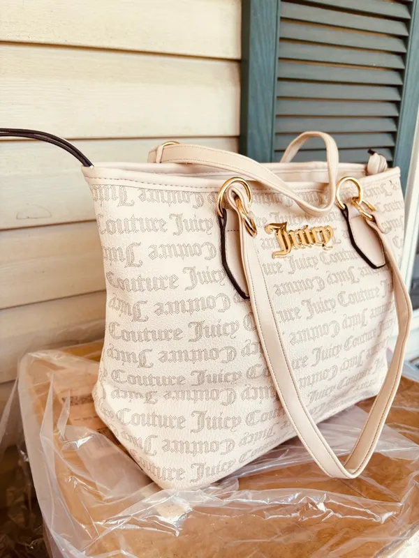 Juicy Couture "I Heart Juicy" Medium Tote bag - Image 5