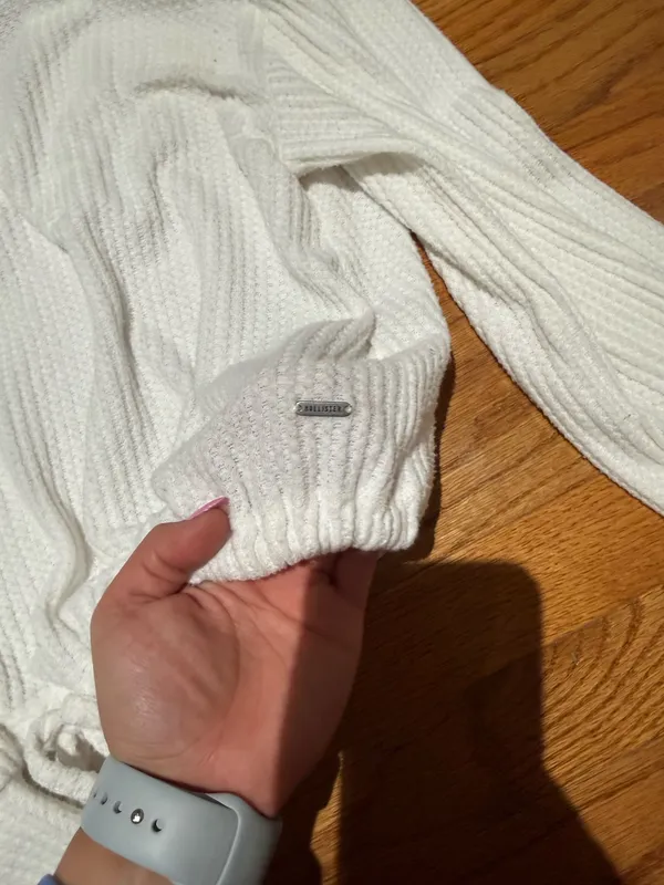 Hollister Waffle Open Back long sleeve  - Image 4