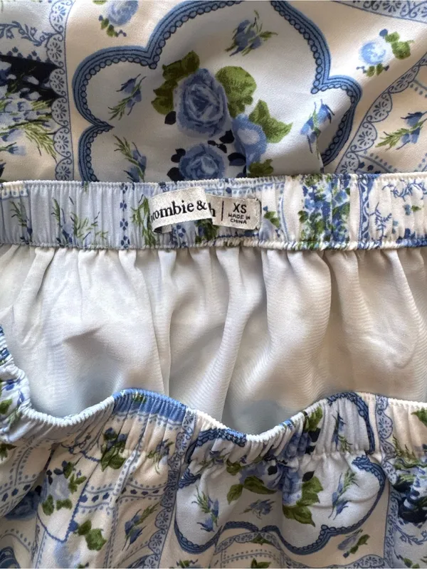 Abercrombie & Fitch Blue and White Floral Patchwork Maxi Skirt - Image 3