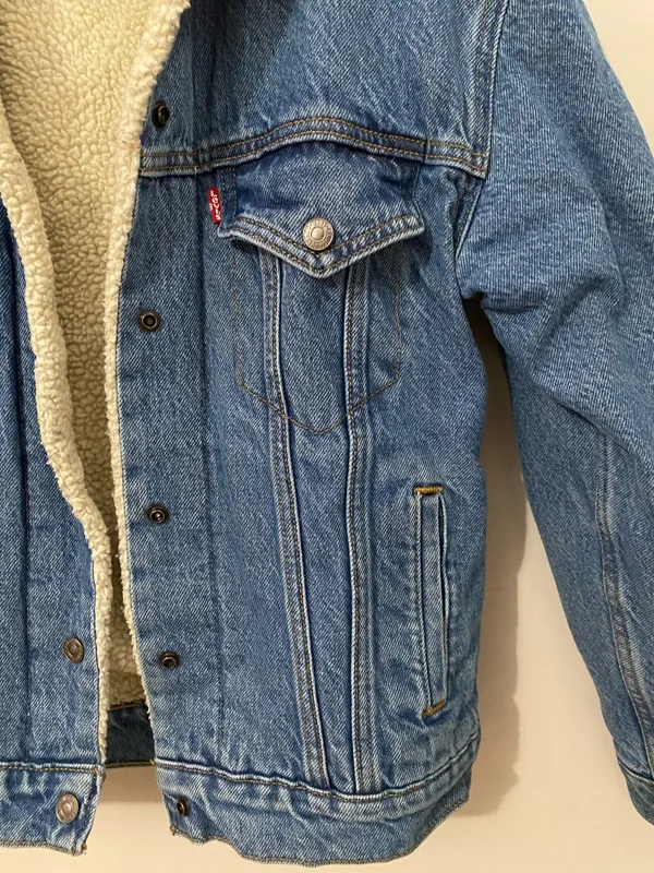 Levi’s Classic Blue Denim Jacket Sherpa Lining - Image 3
