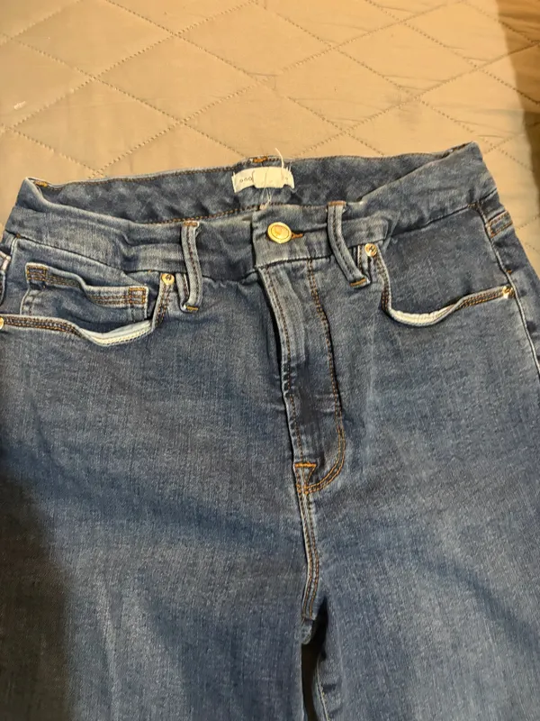 Good American Jeans - Image 3