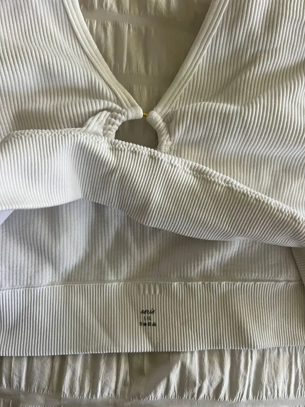 White Size L - Image 3