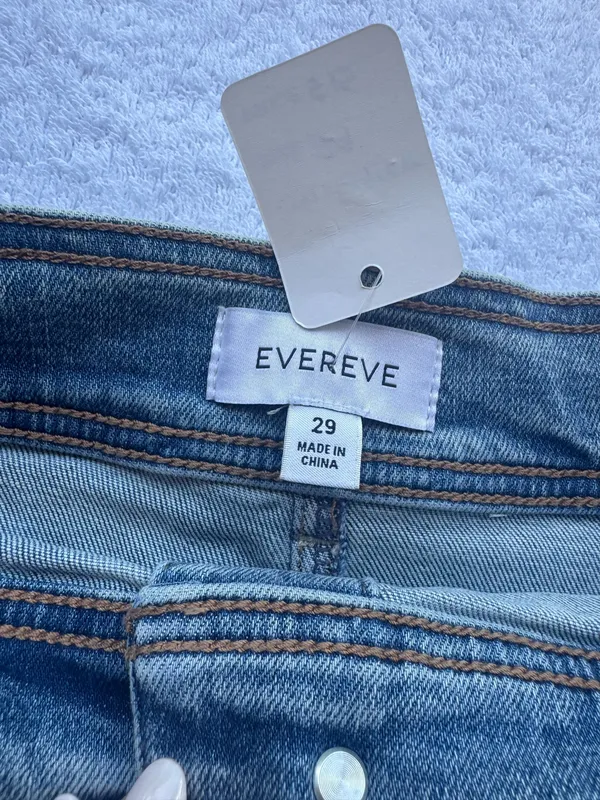 Evereve Denim Midi Skirt size 29 - Image 4