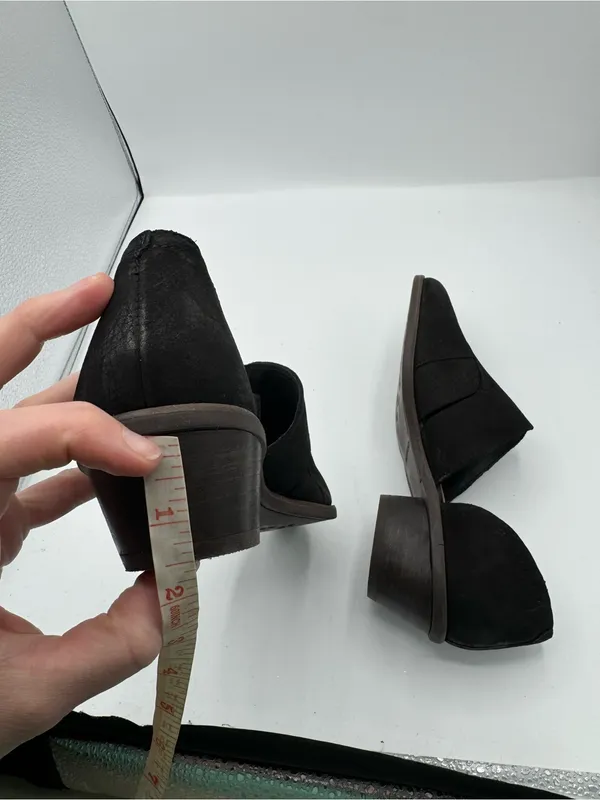 Lucky Brand Minnsy 2 Black Pointed Suede Leather Mules Size 6.5 fall autumn - Image 6