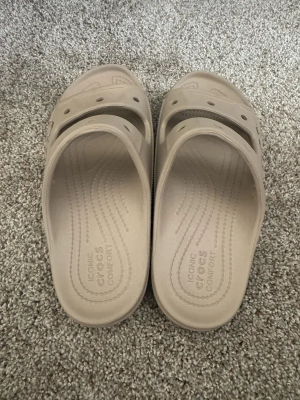 Crocs - Image 3