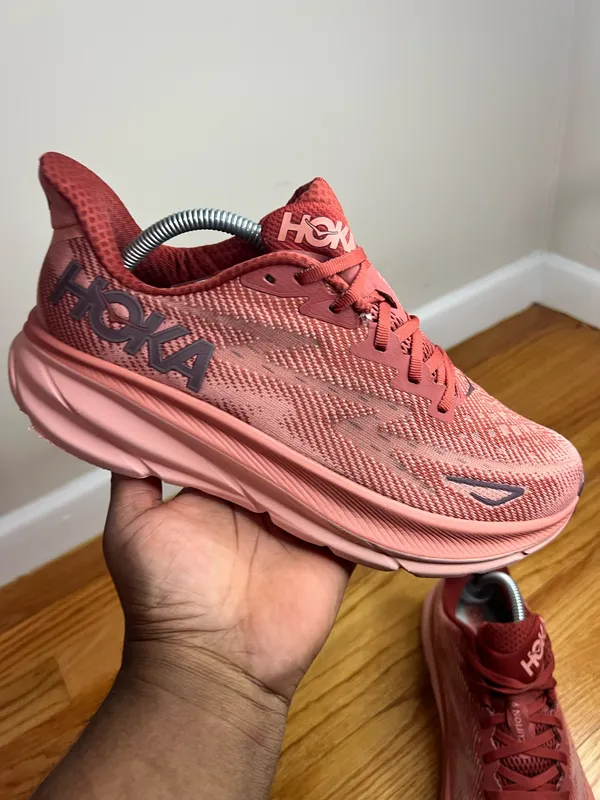 Hoka One One Clifton 9 “Pink” 1127896 RERT Size 10.5W B NO BOX - Image 17