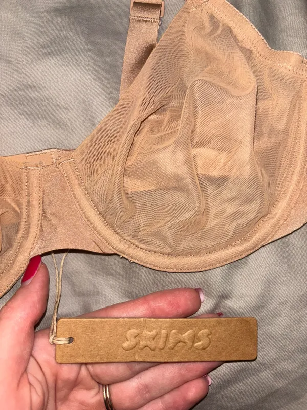 SKIMS No Show Molded Unlined Demi Bra Clay 32C - Image 3