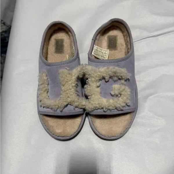 UGG Shearling SLIDE Sz 6 Lilac - Image 3