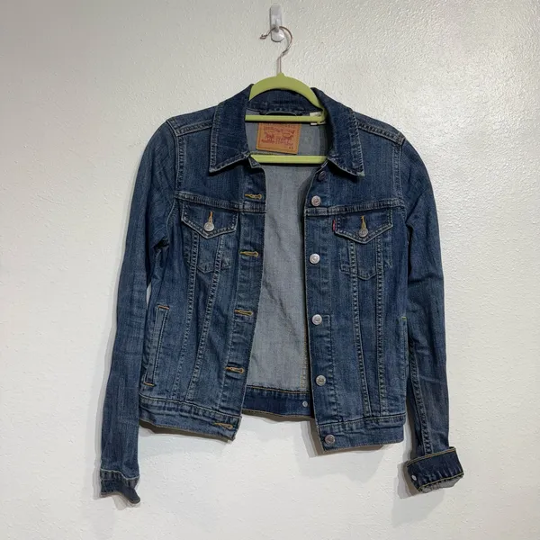 Levi’s Medium Wash Classic Denim Trucker Jacket Sz XS - Image 2